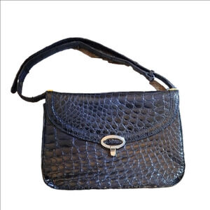 Harrods - Vintage - Black Crocodile-Embossed Wristlet with Gold Claspe